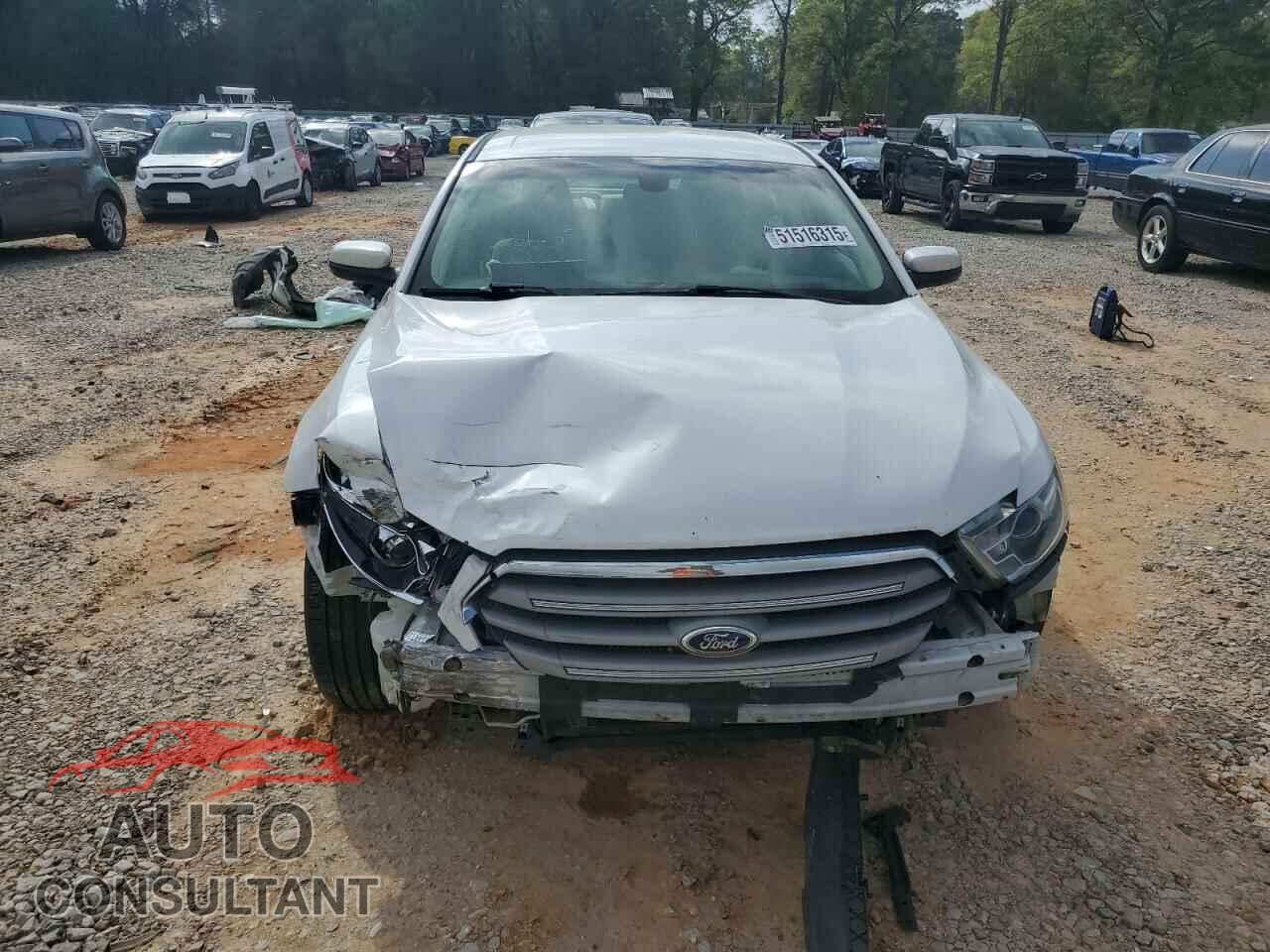 FORD TAURUS 2015 - 1FAHP2E82FG154630