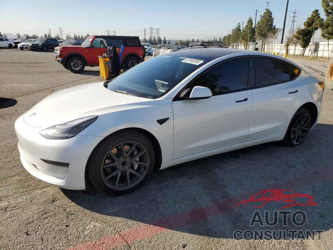 TESLA MODEL 3 2022 - 5YJ3E1EA8NF376718