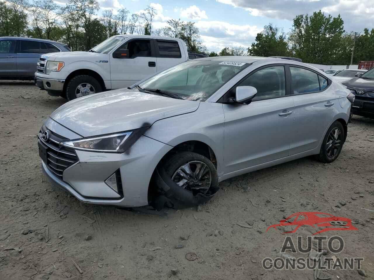 HYUNDAI ELANTRA 2019 - 5NPD84LF9KH444579