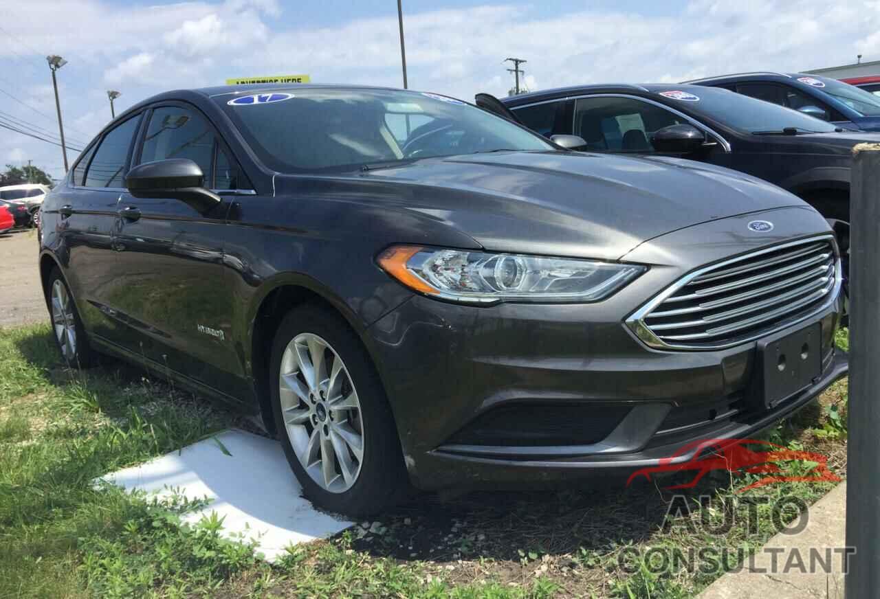 FORD FUSION 2017 - 3FA6P0UU5HR231030