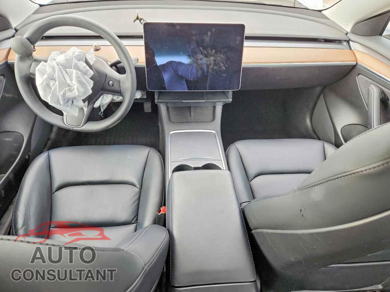 TESLA MODEL 3 2021 - 5YJ3E1EAXMF062129