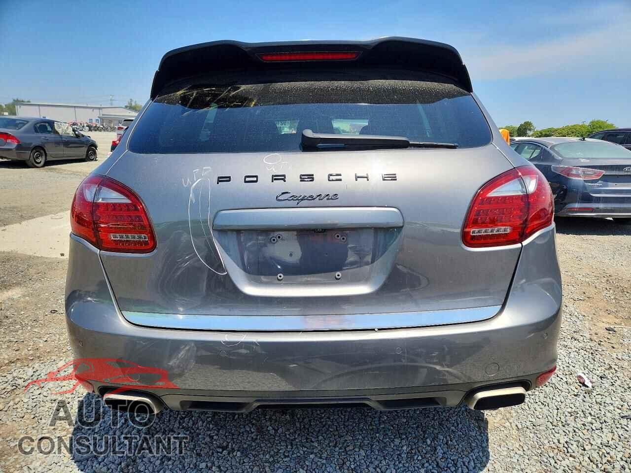 PORSCHE CAYENNE 2012 - WP1AA2A21CLA02645
