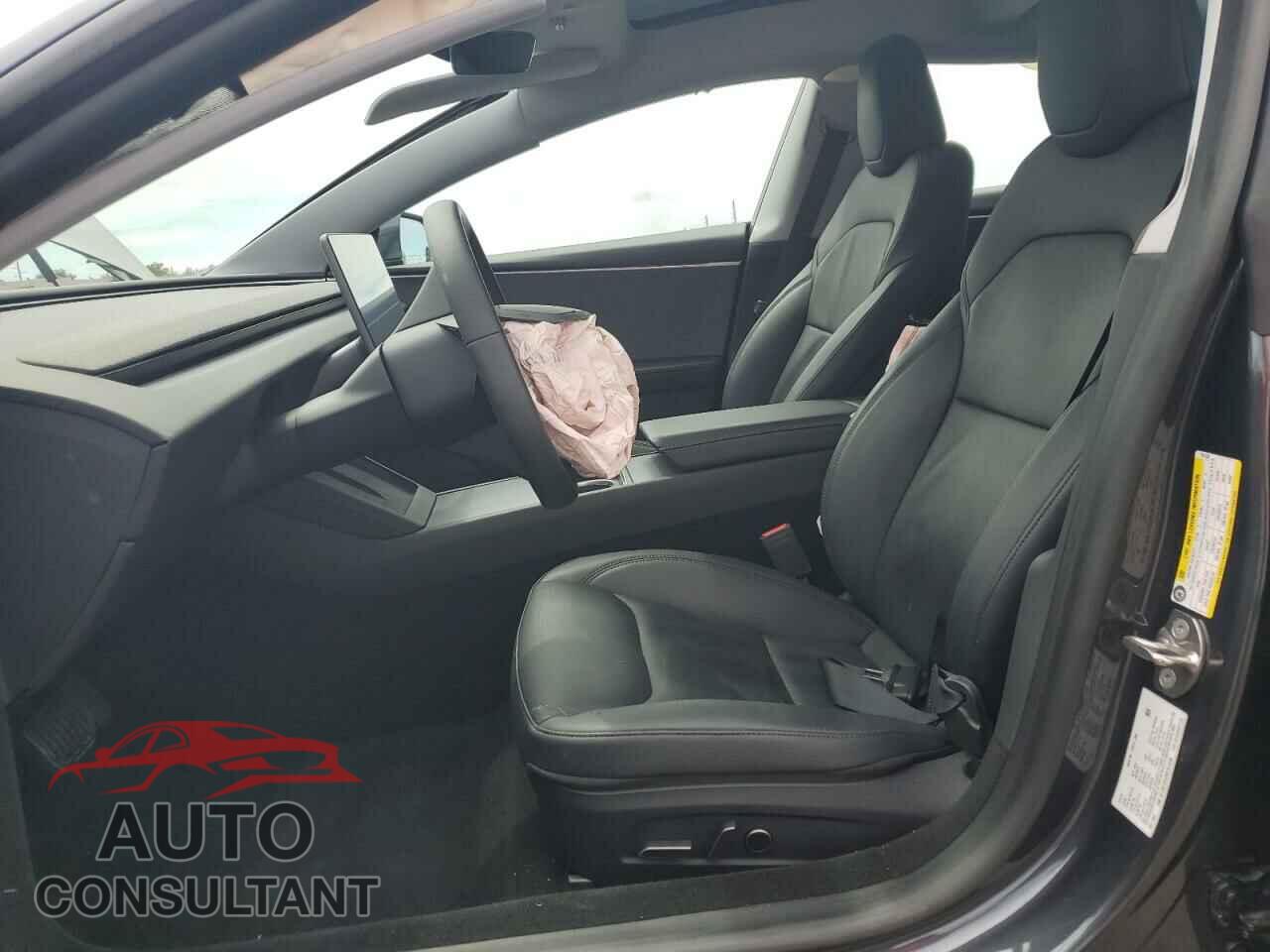 TESLA MODEL 3 2024 - 5YJ3E1EA2RF751539
