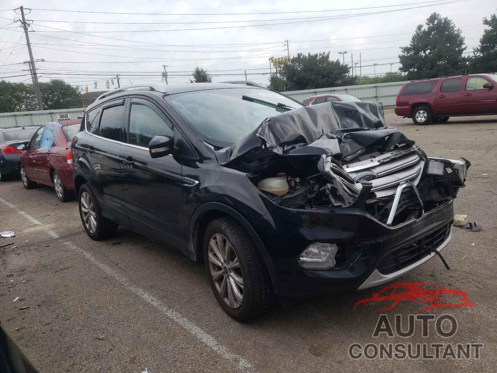 FORD ESCAPE 2017 - 1FMCU9J98HUB40655