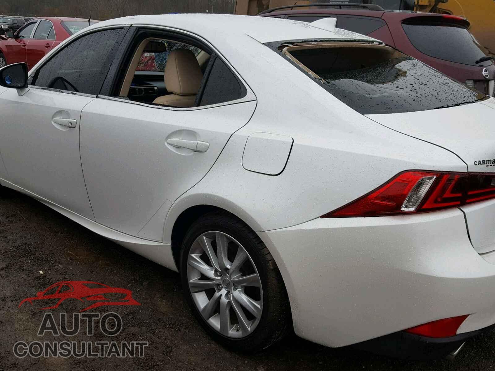 LEXUS IS 2016 - JTHBA1D27G5005425