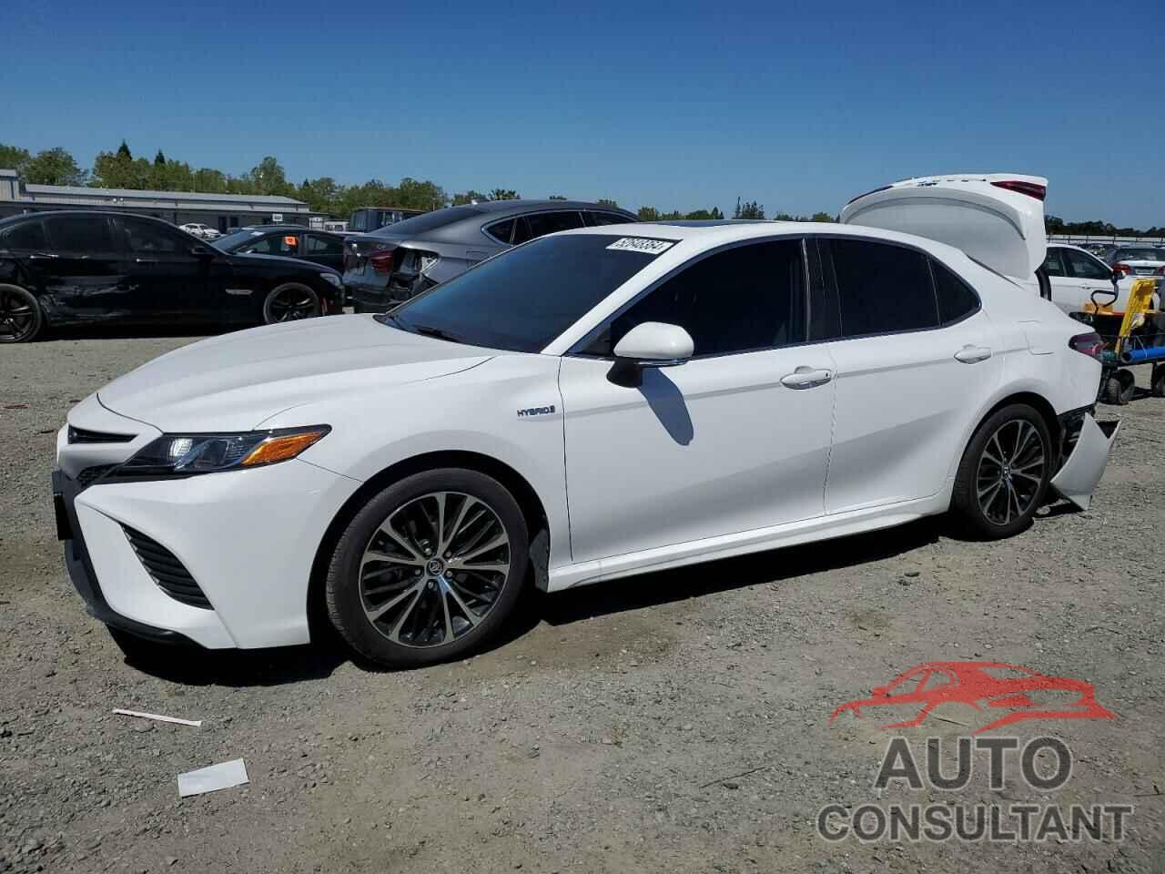 TOYOTA CAMRY 2018 - 4T1B21HK6JU504945