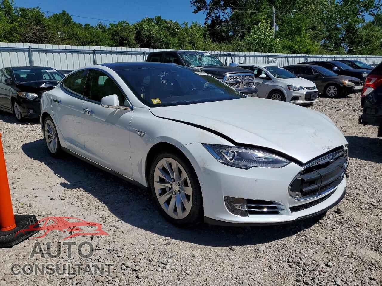 TESLA MODEL S 2015 - 5YJSA1H26FF091982