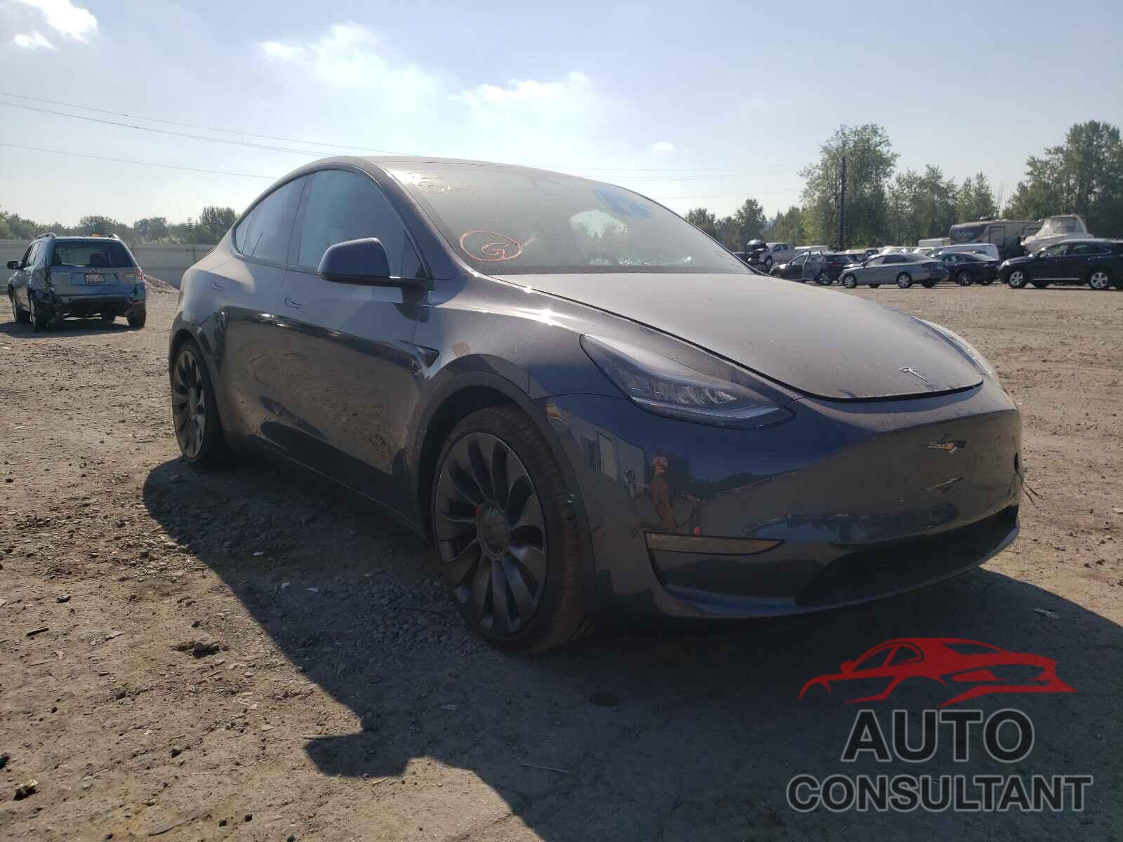 TESLA MODEL Y 2020 - 5YJYGDEF8LF057197
