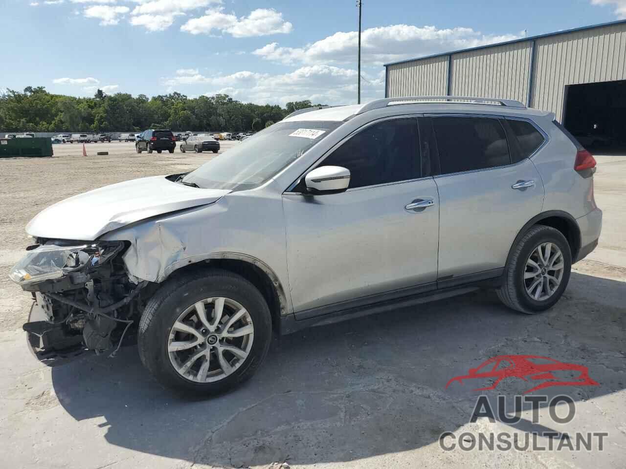 NISSAN ROGUE 2017 - KNMAT2MTXHP559571