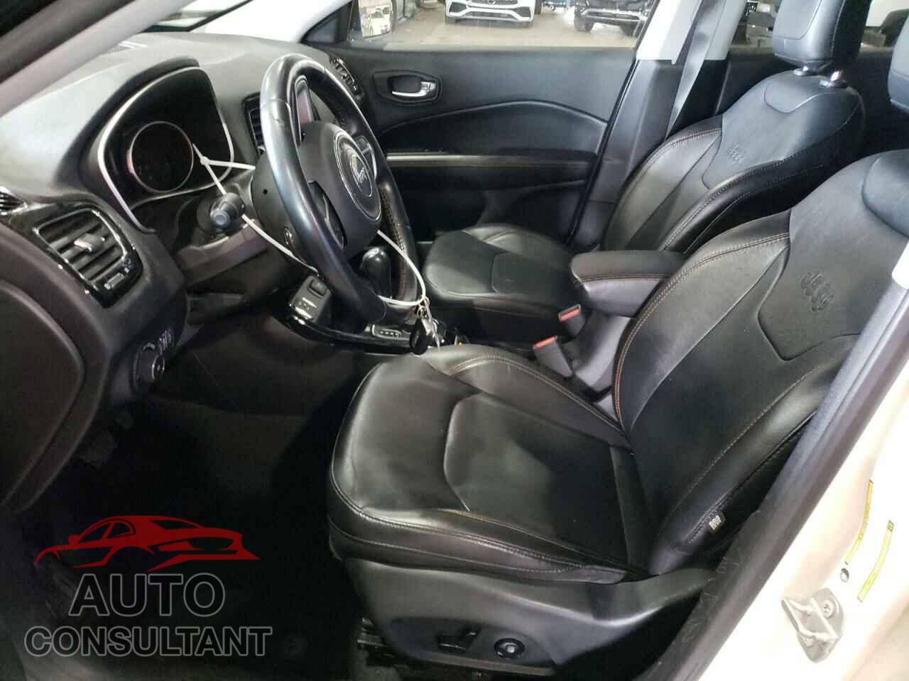 JEEP COMPASS 2020 - 3C4NJCCB8LT211455