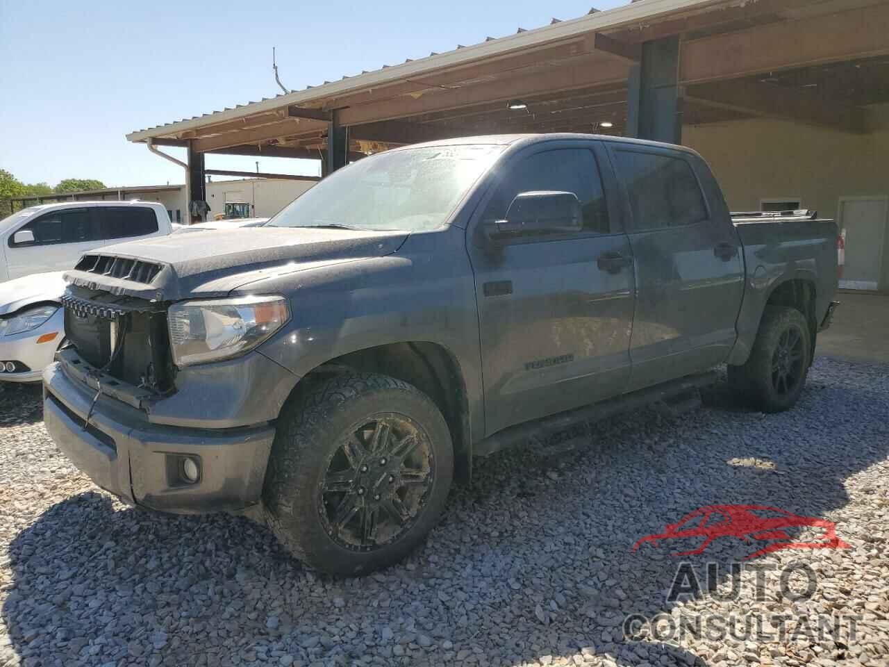 TOYOTA TUNDRA 2020 - 5TFDY5F11LX946904