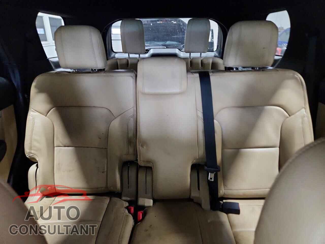 FORD EXPLORER 2016 - 1FM5K8D82GGC48357