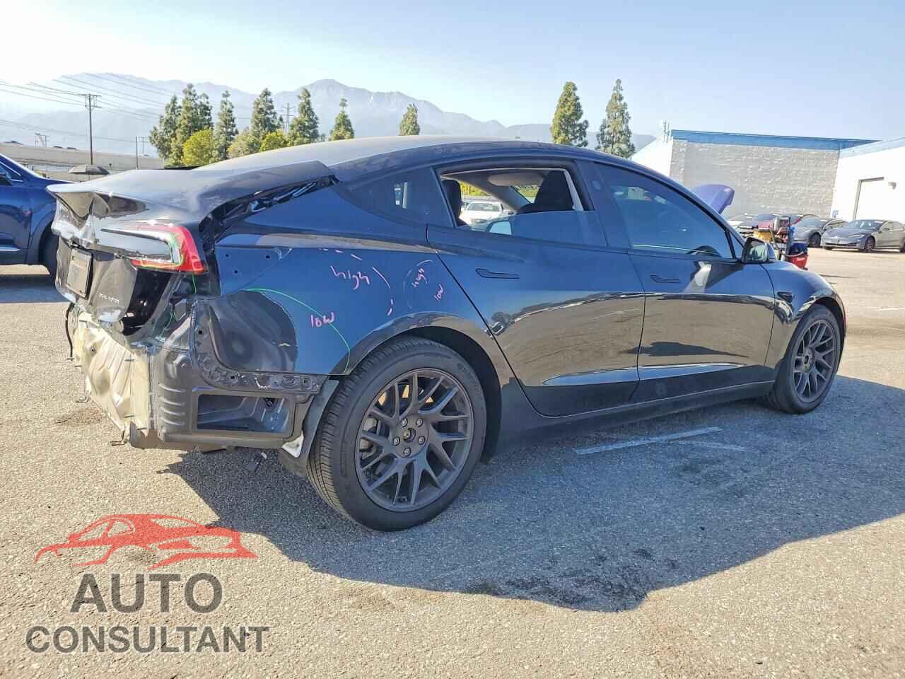TESLA MODEL 3 2024 - 5YJ3E1EB9RF730194