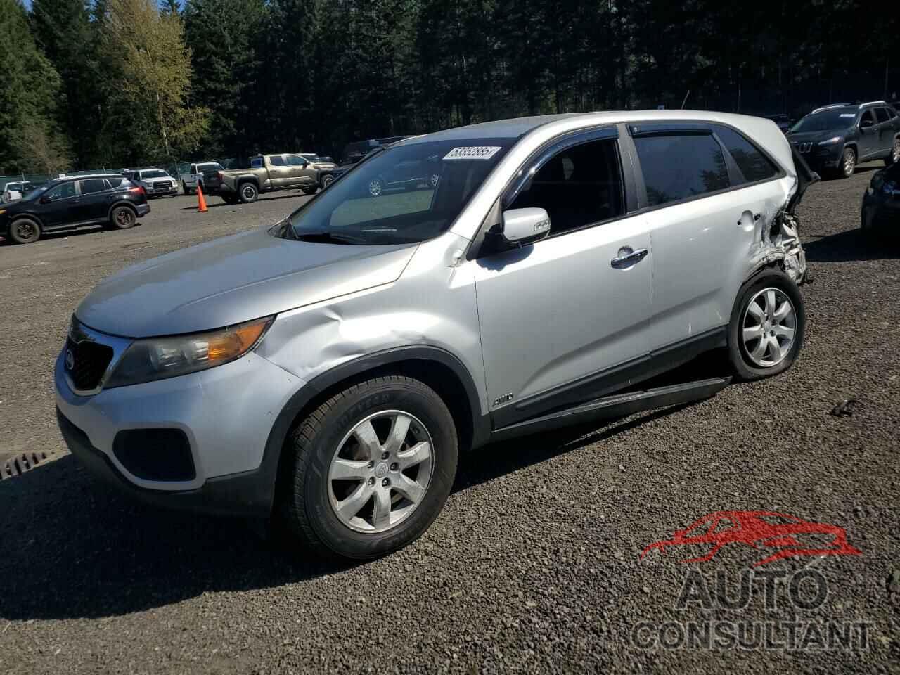 KIA SORENTO 2011 - 5XYKTCA12BG160712