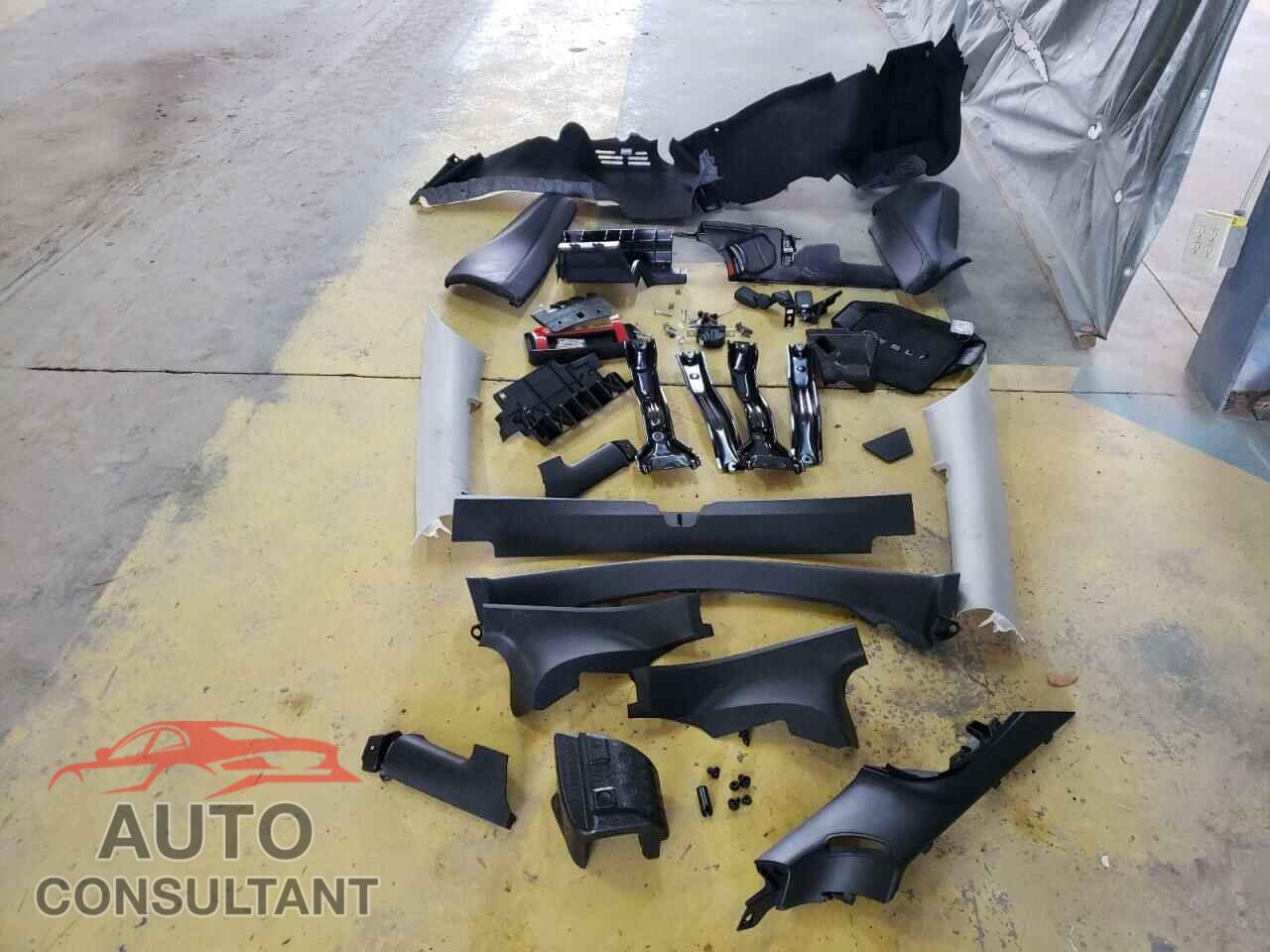TESLA MODEL 3 2023 - 5YJ3E1EA6PF436983
