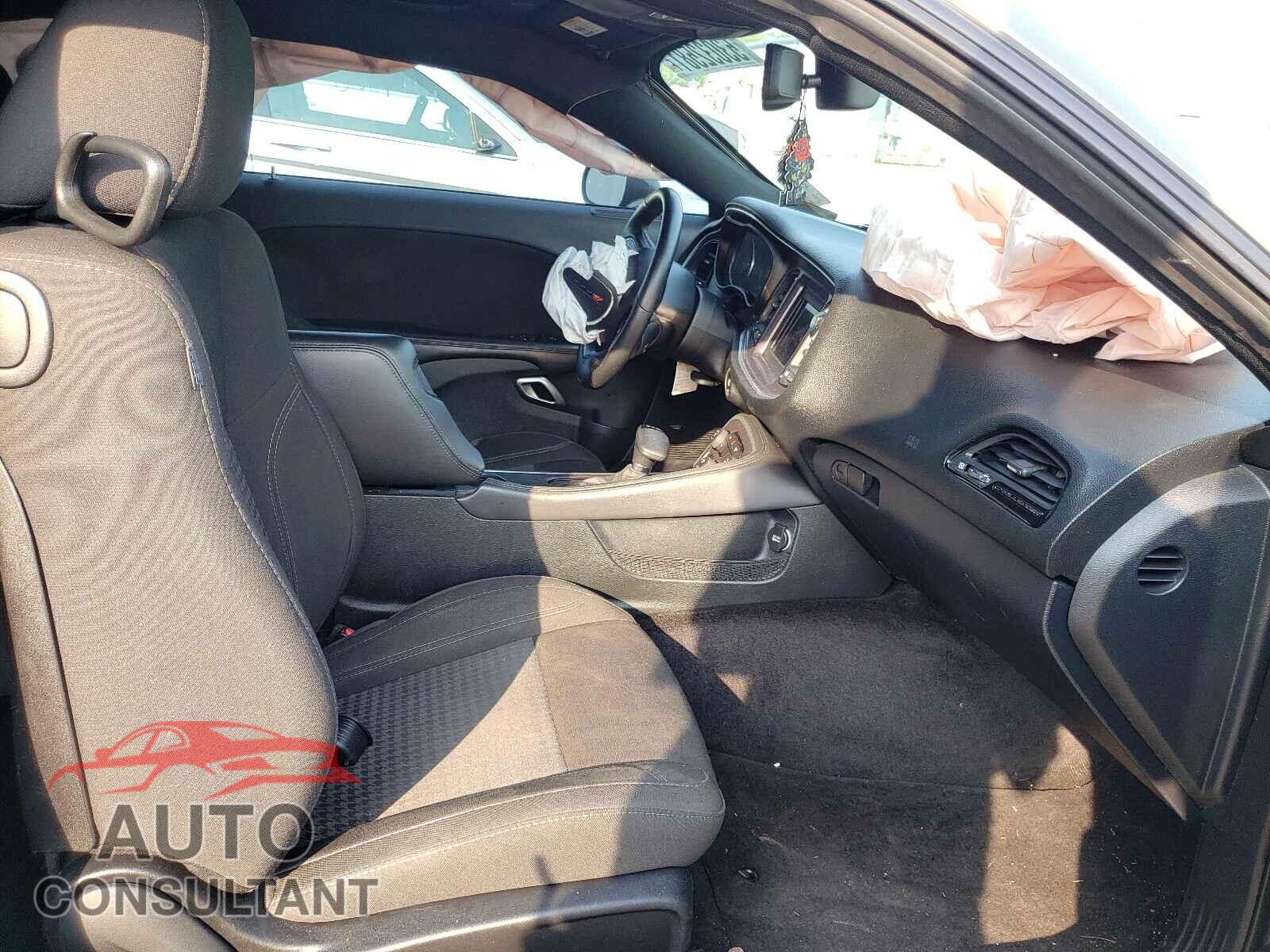 DODGE CHALLENGER 2018 - 2C3CDZBT0JH130794