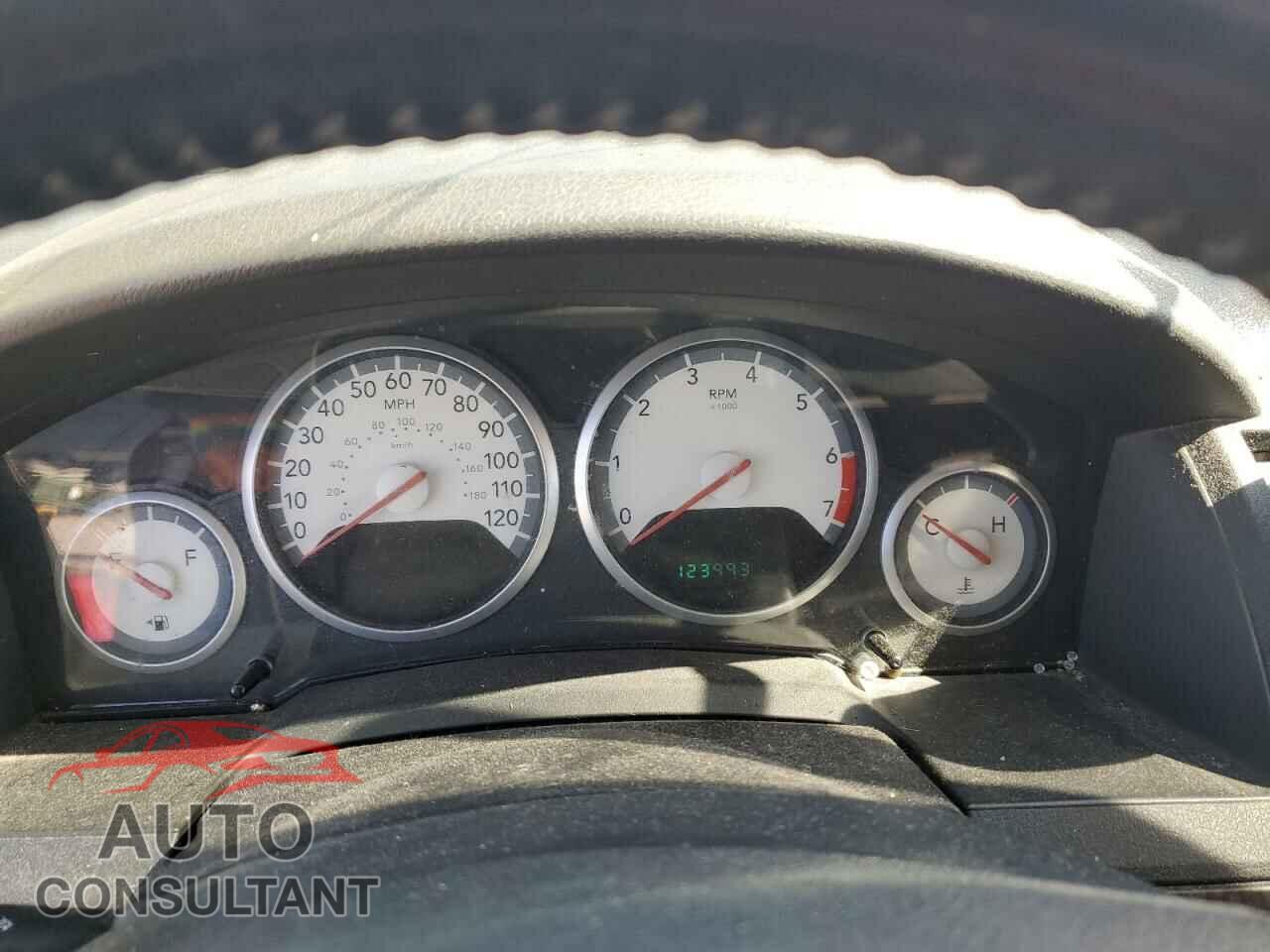 DODGE CARAVAN 2010 - 2D4RN5D18AR489489