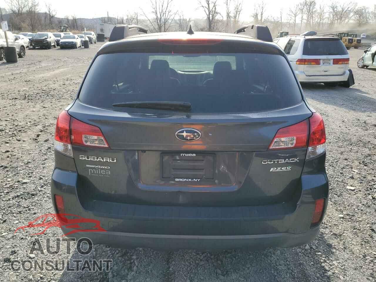 SUBARU OUTBACK 2013 - 4S4BRBPC7D3255027