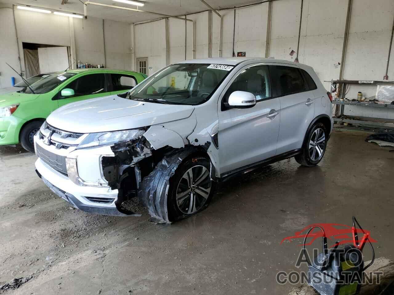 MITSUBISHI OUTLANDER 2023 - JA4ARUAU4PU006352