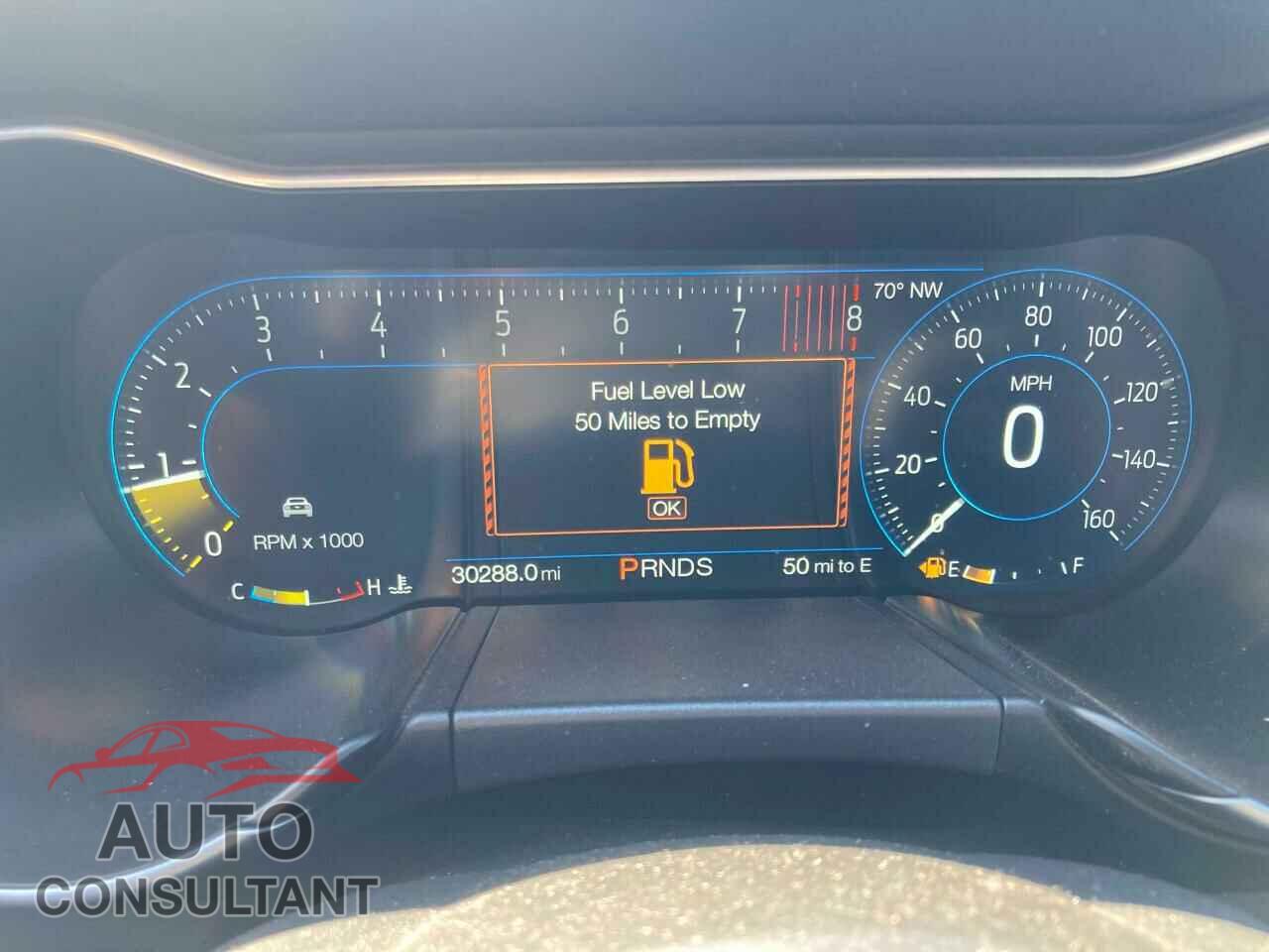 FORD MUSTANG 2018 - 1FA6P8CF5J5105437