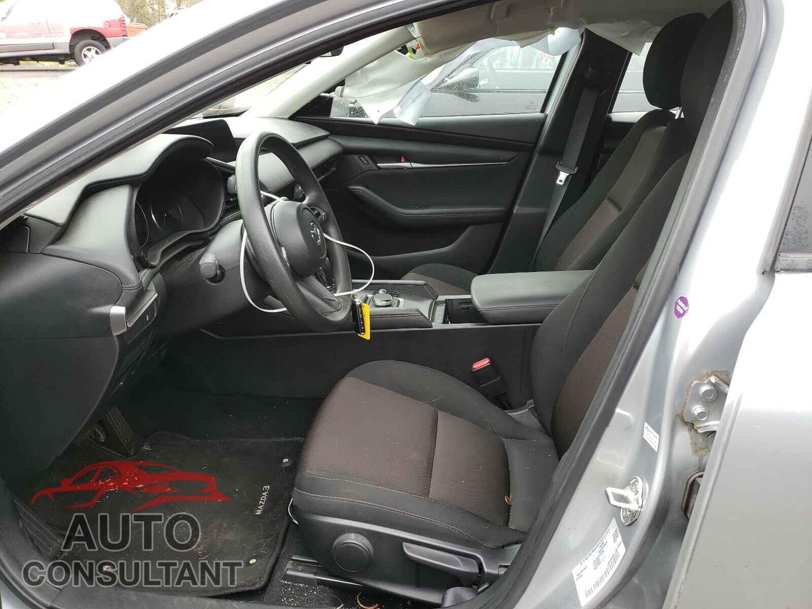 MAZDA 3 2019 - 3MZBPABL4KM111486