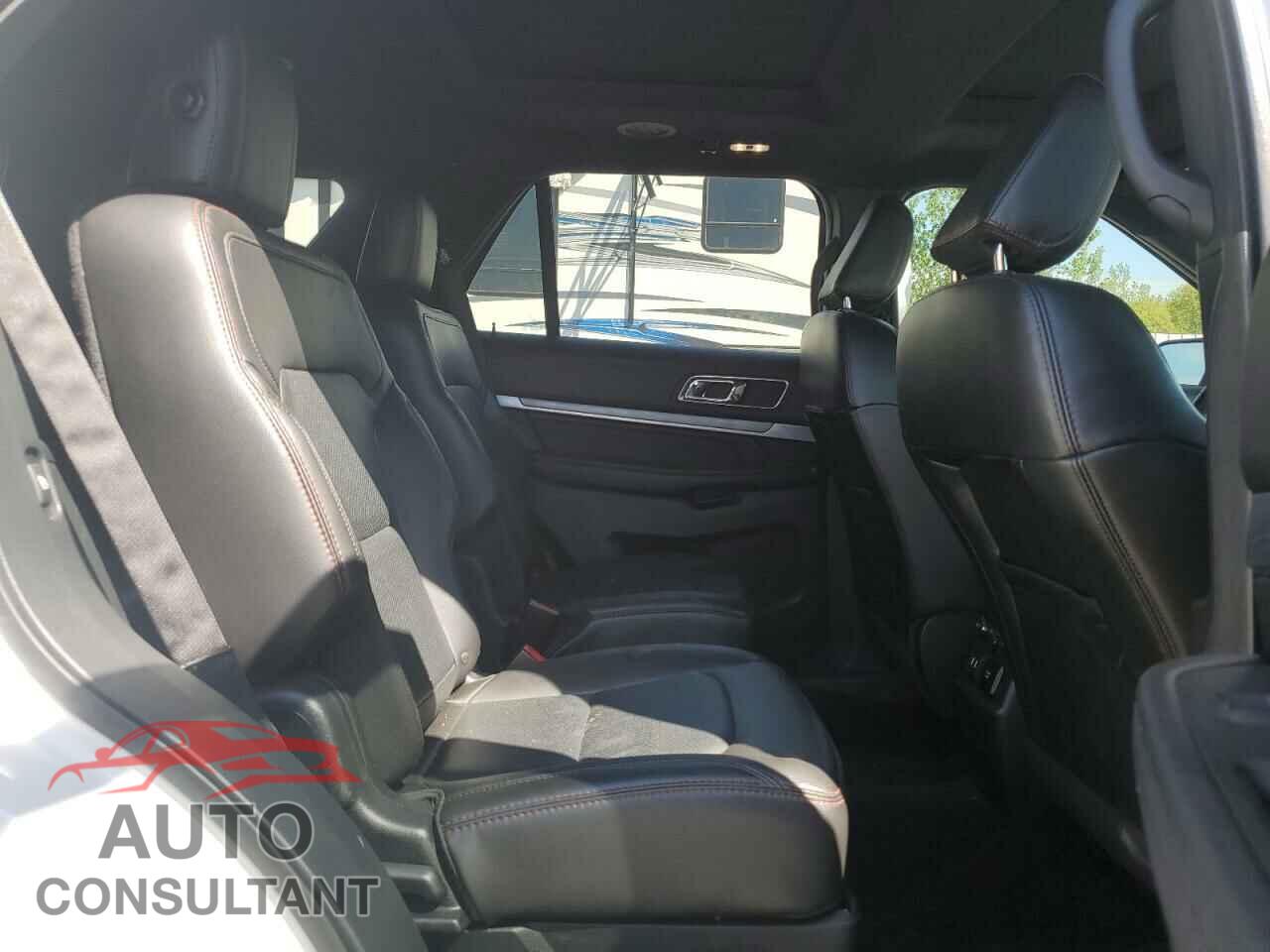 FORD EXPLORER 2018 - 1FM5K8GT1JGB50735