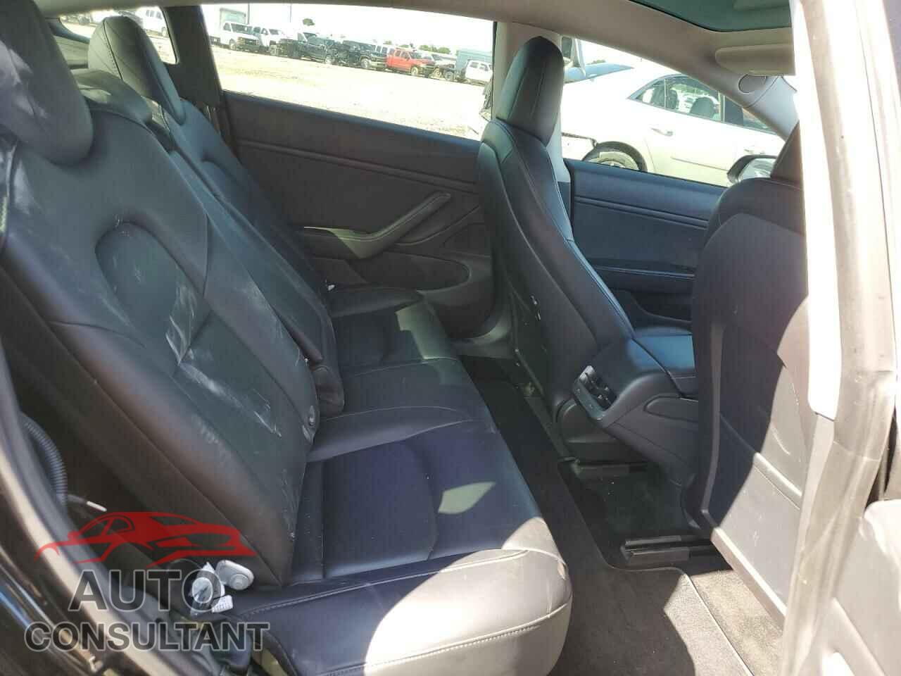 TESLA MODEL 3 2018 - 5YJ3E1EA9JF172018