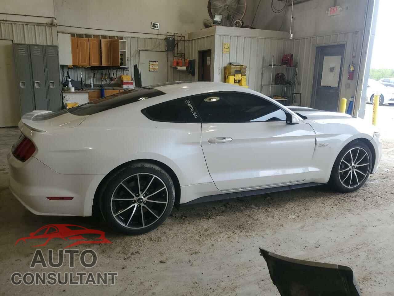 FORD MUSTANG 2017 - 1FA6P8CF7H5209714