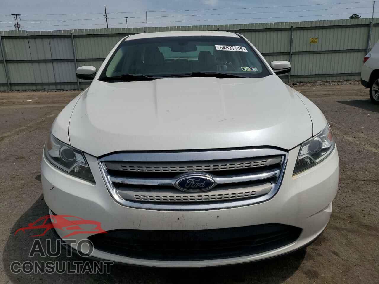 FORD TAURUS 2011 - 1FAHP2EW1BG135155