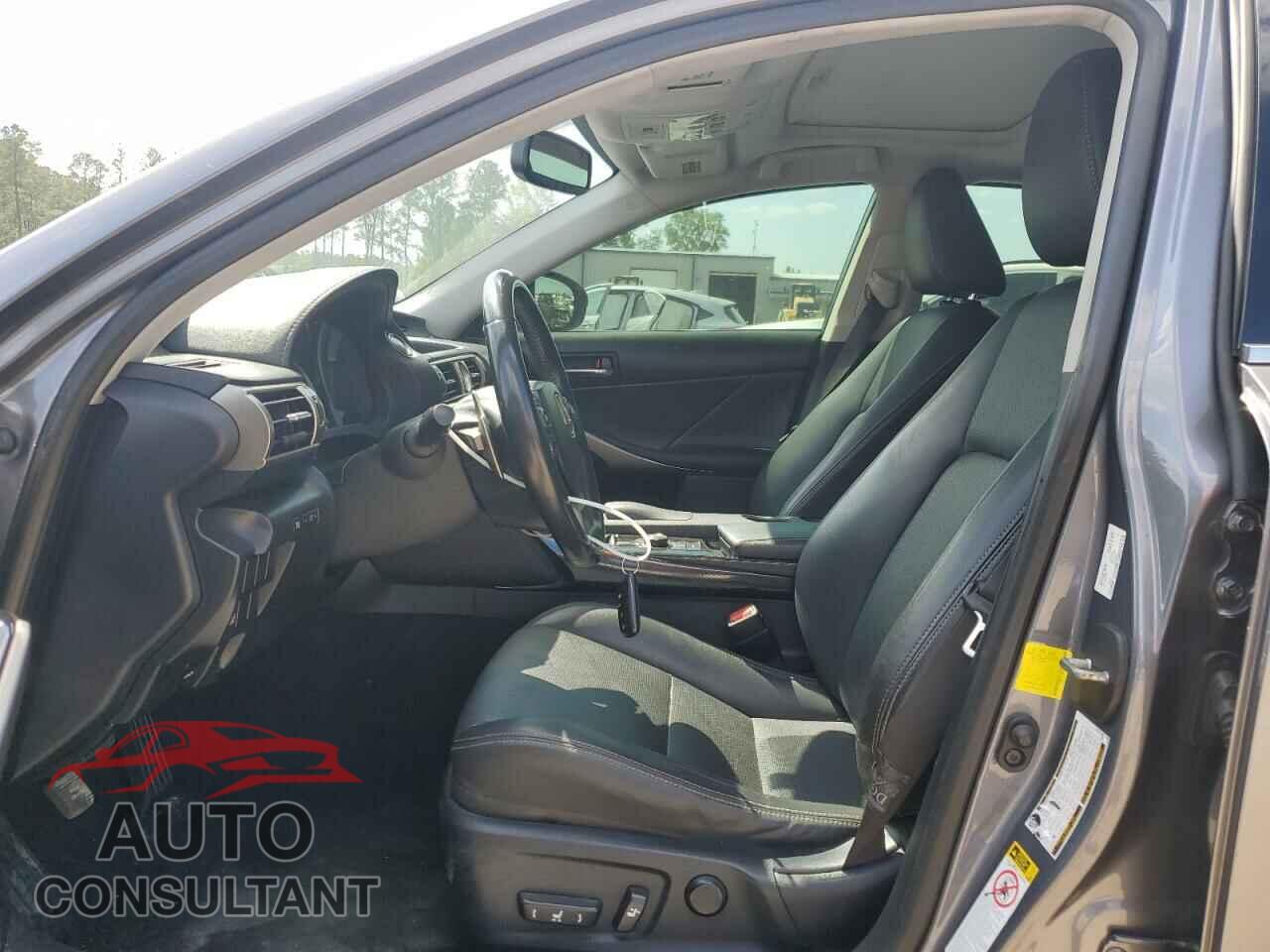 LEXUS IS 2015 - JTHBF1D20F5063134