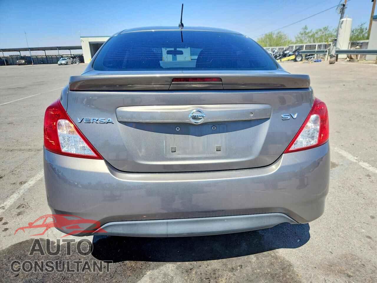 NISSAN VERSA 2017 - 3N1CN7AP1HL803727
