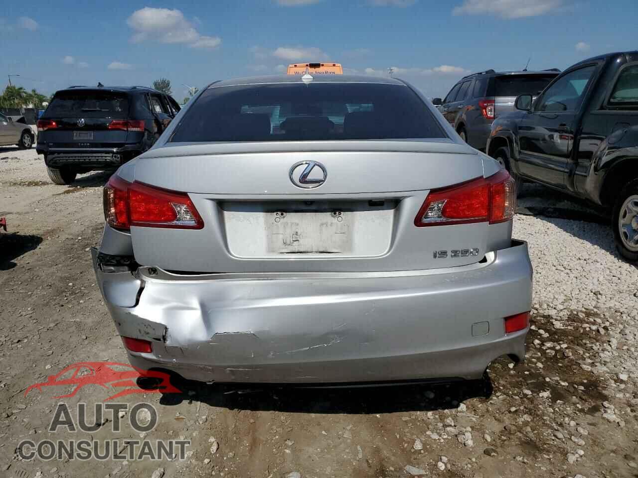 LEXUS IS 2011 - JTHBF5C26B5147350