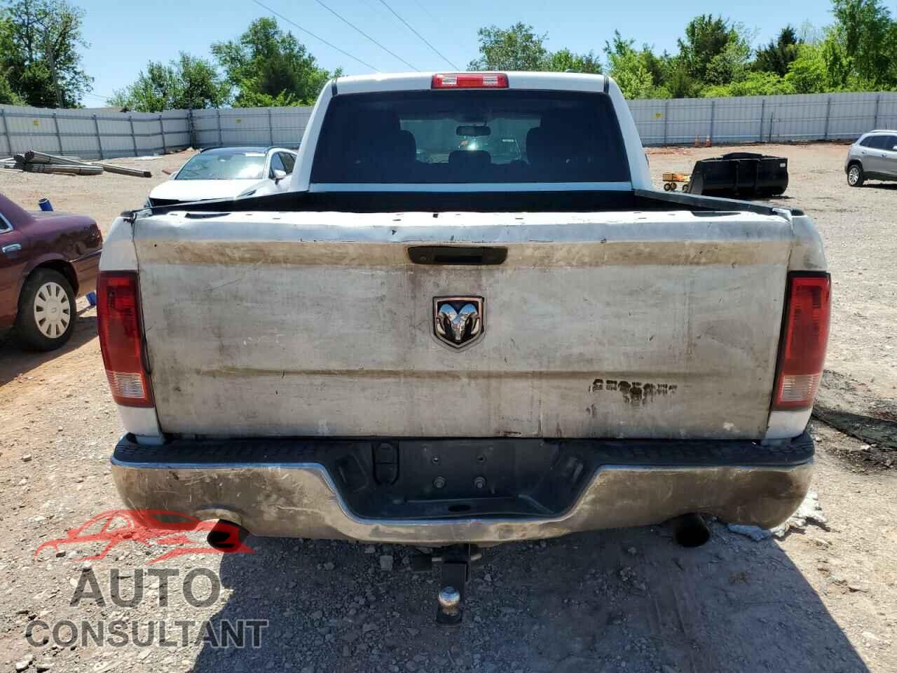 DODGE RAM 1500 2012 - 1C6RD7NT1CS198420