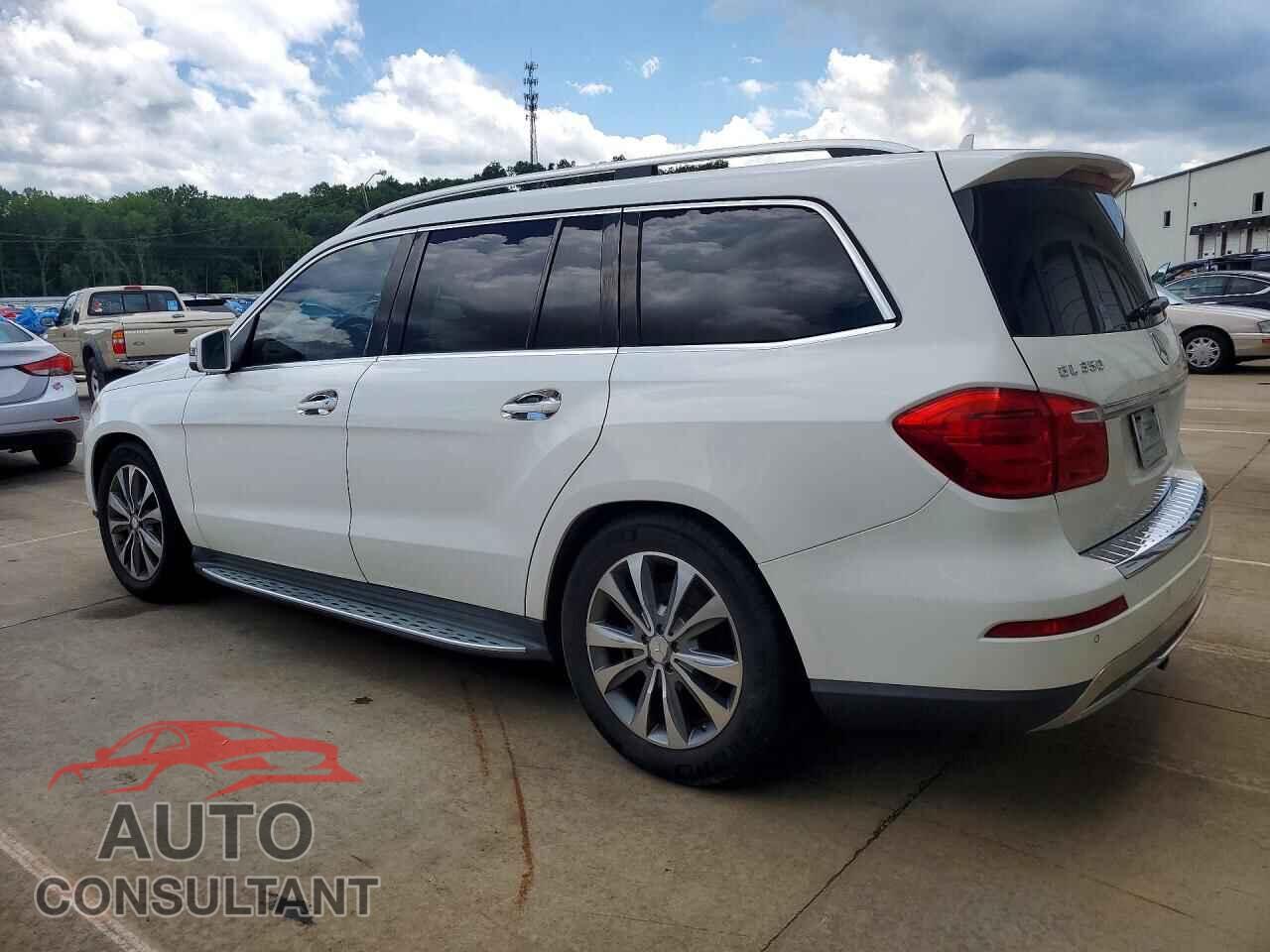 MERCEDES-BENZ GL-CLASS 2015 - 4JGDF2EE0FA491247