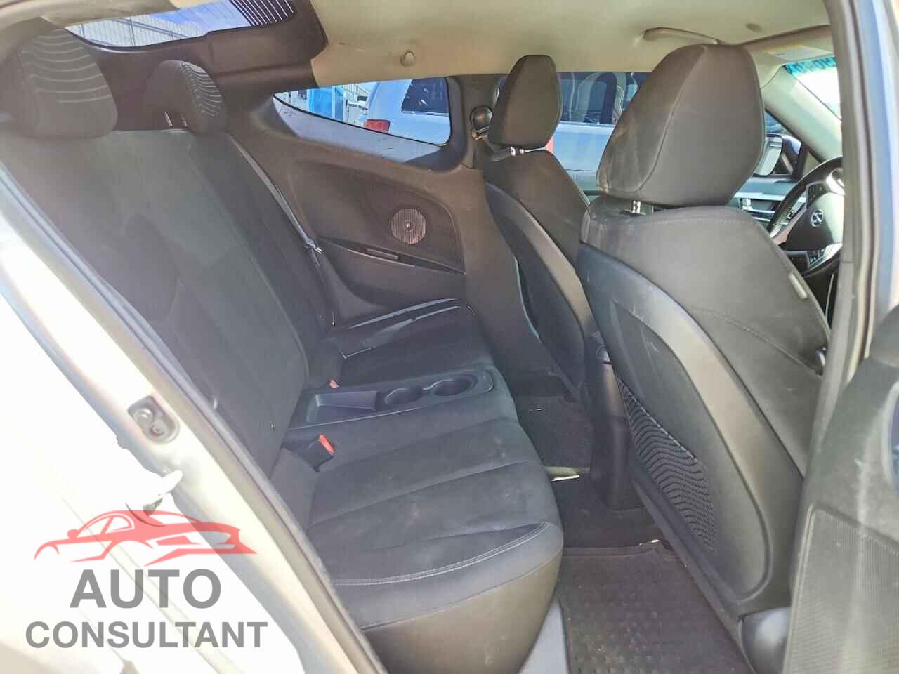 HYUNDAI VELOSTER 2017 - KMHTC6ADXHU308169