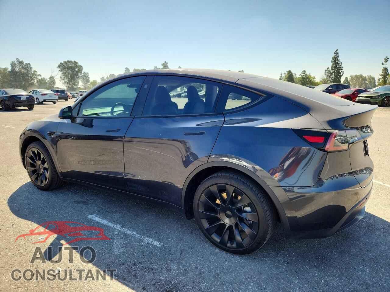 TESLA MODEL Y 2024 - 7SAYGDED6RF096123