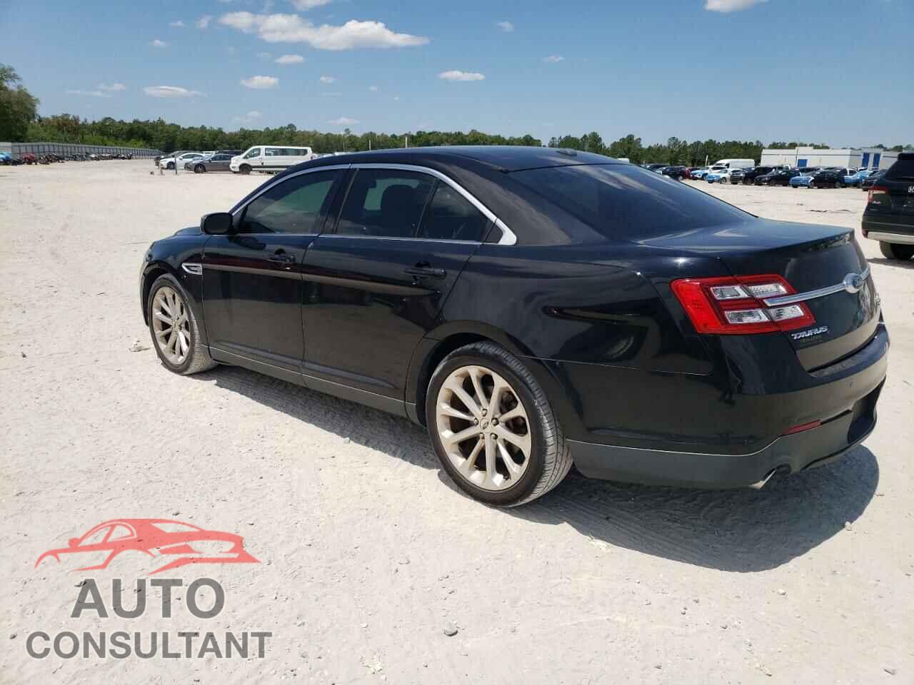FORD TAURUS 2017 - 1FAHP2F84HG132968