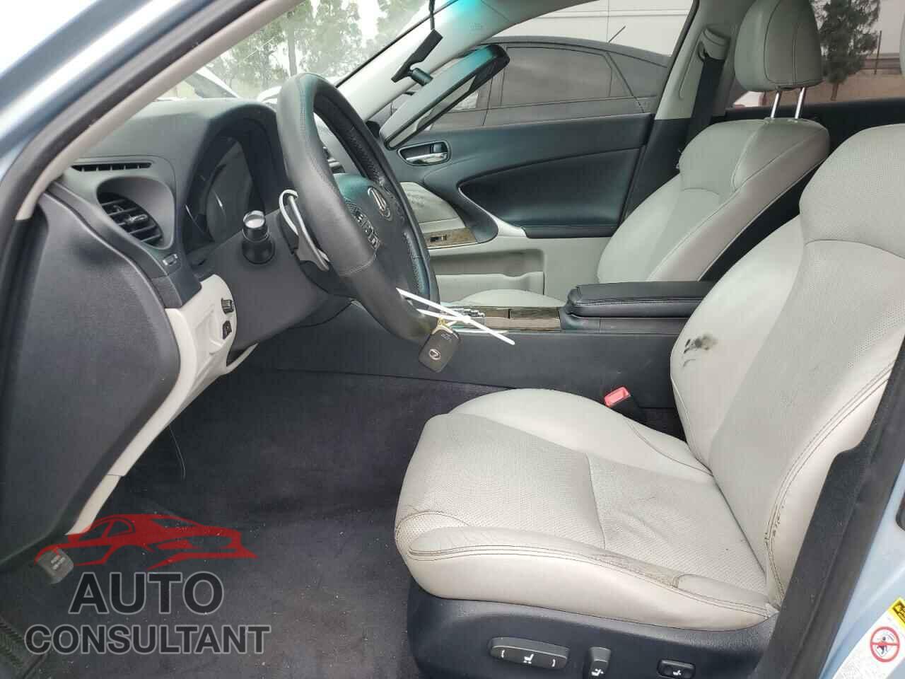 LEXUS IS 2011 - JTHBF5C24B5144480