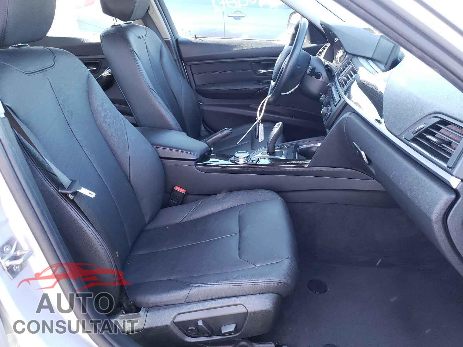 BMW 3 SERIES 2015 - WBA3B3C56FF545462