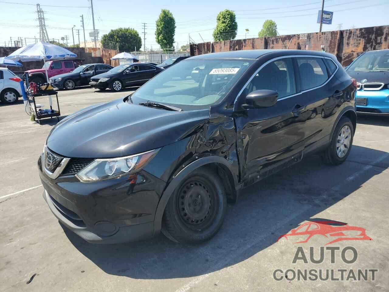 NISSAN ROGUE 2018 - JN1BJ1CP3JW183397