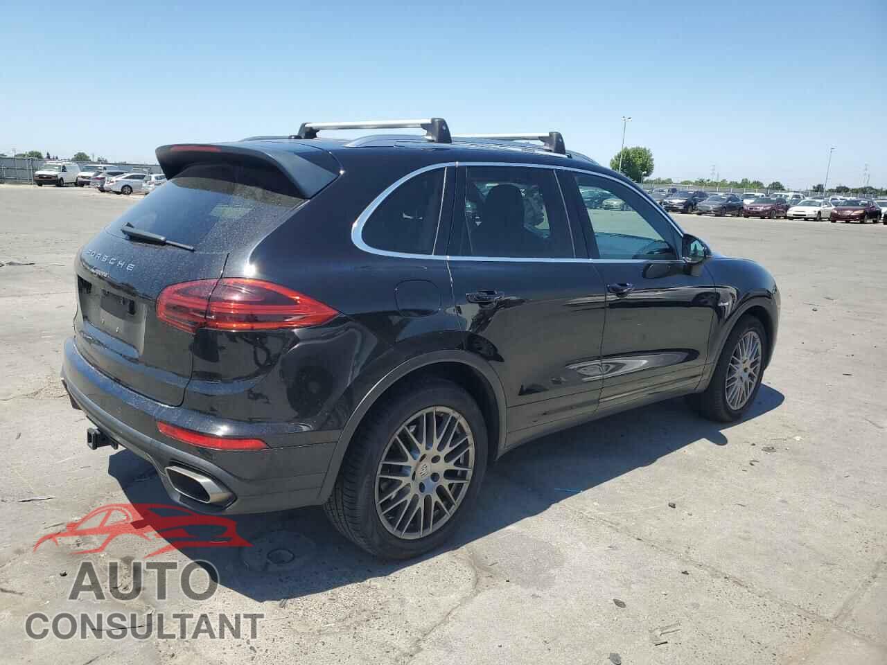PORSCHE CAYENNE 2016 - WP1AF2A25GKA40621