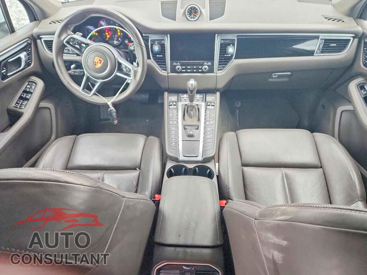 PORSCHE MACAN 2018 - WP1AA2A59JLB15153