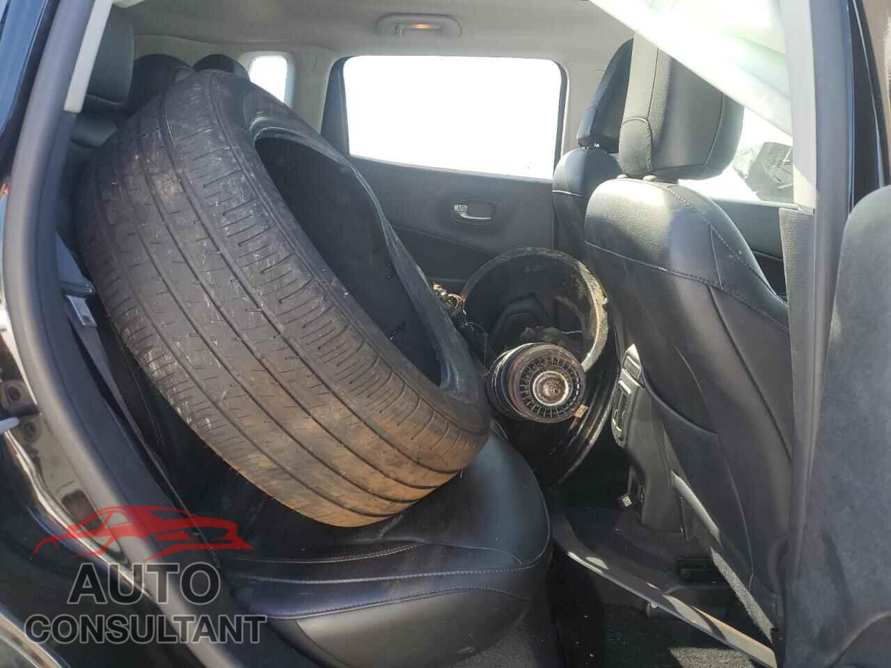 JEEP COMPASS 2018 - 3C4NJDCB4JT144324