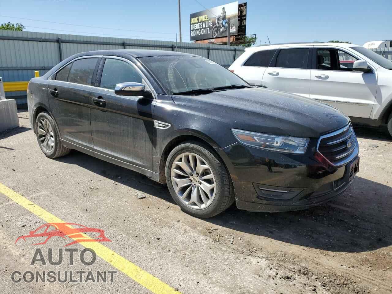 FORD TAURUS 2017 - 1FAHP2F86HG104315