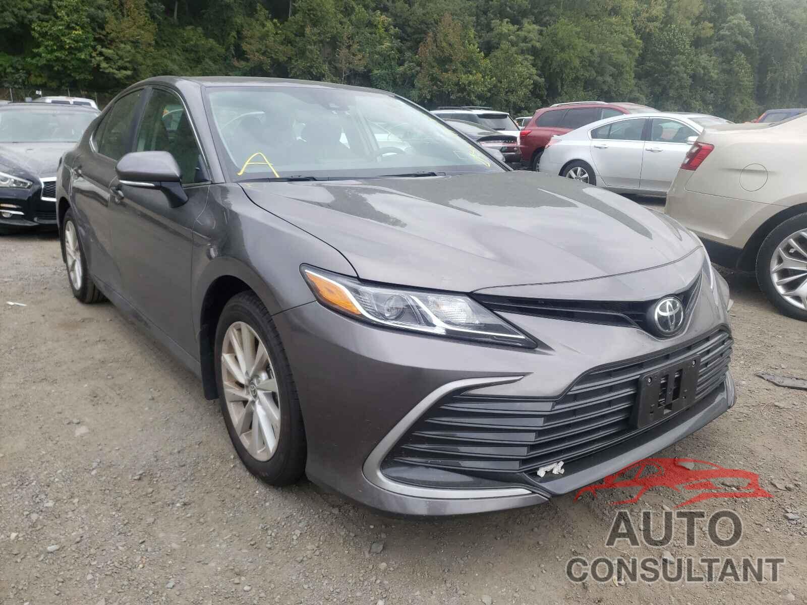 TOYOTA CAMRY 2021 - 4T1R11BK8MU024131