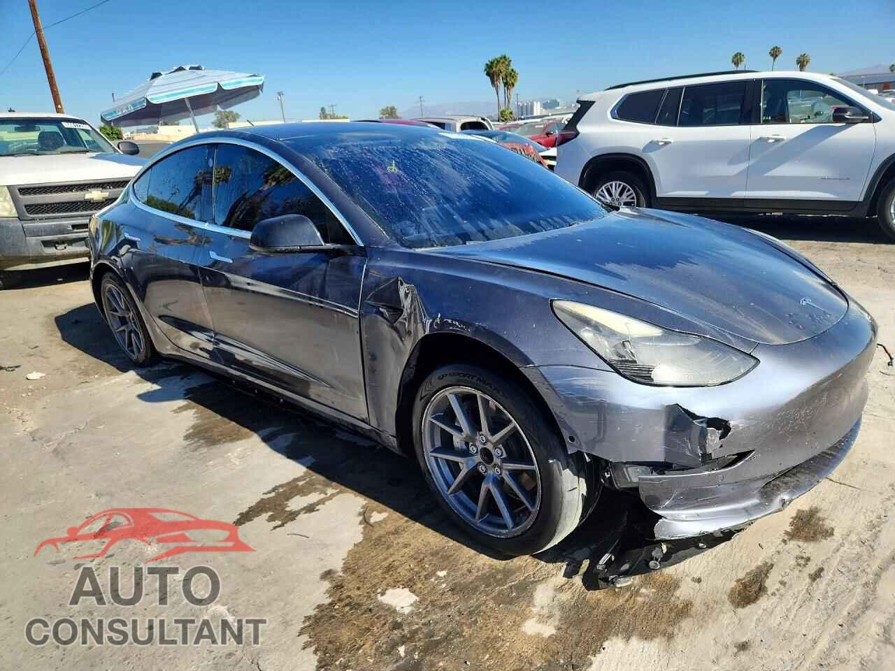 TESLA MODEL 3 2018 - 5YJ3E1EA5JF006840