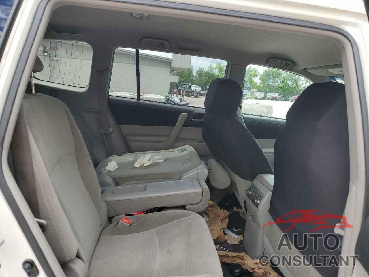 TOYOTA HIGHLANDER 2013 - 5TDBK3EH5DS225228