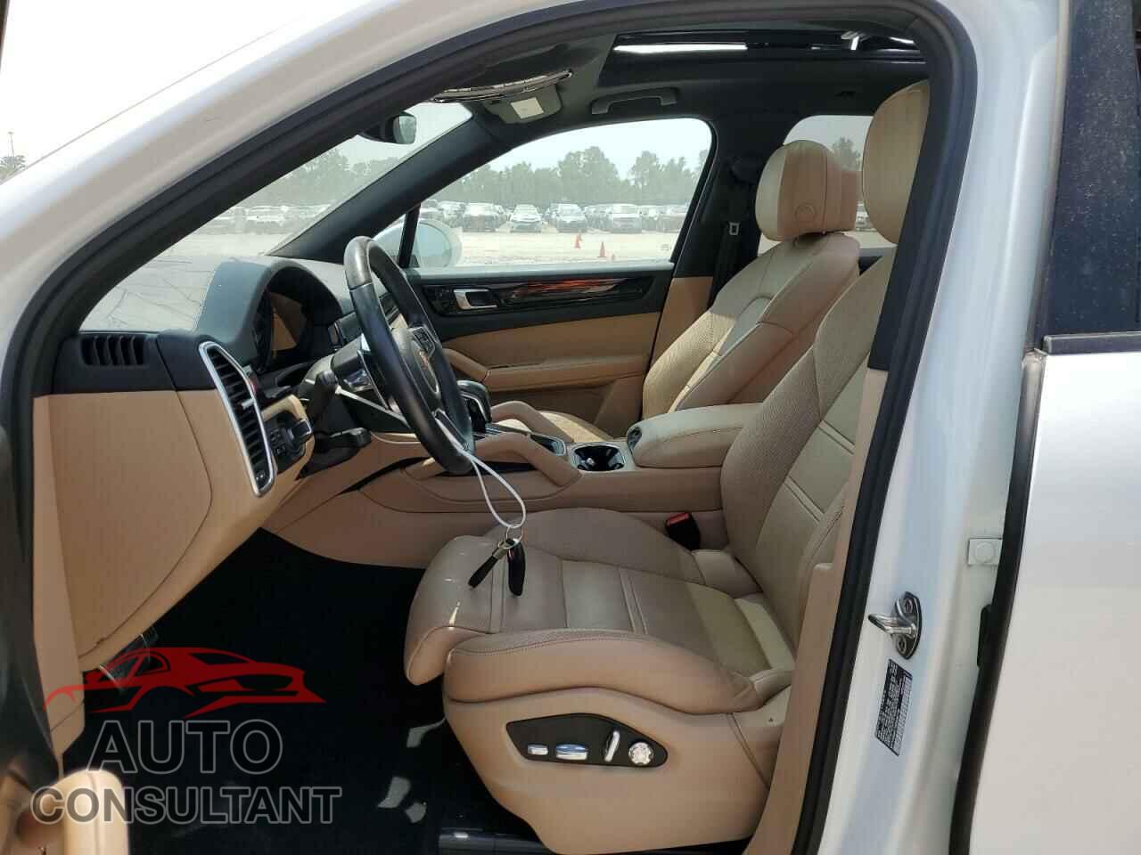 PORSCHE CAYENNE 2019 - WP1AB2AY1KDA62144