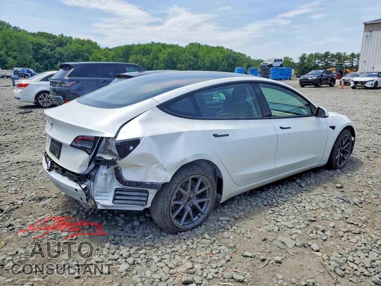 TESLA MODEL 3 2023 - 5YJ3E1EA3PF476129