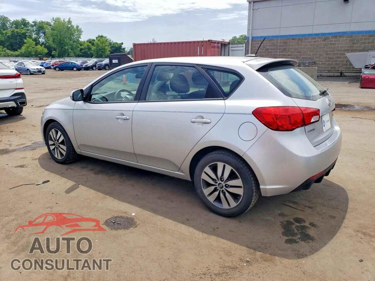 KIA FORTE 2013 - KNAFU5A28D5659011